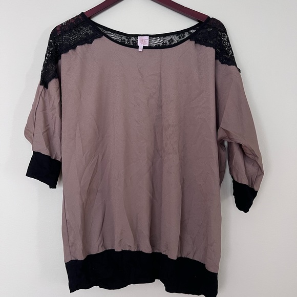 Rue 21 chocolate blouse with lace. Size XL - Picture 3 of 8